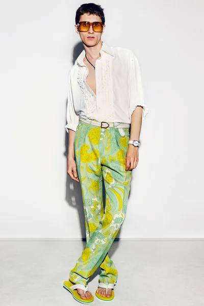 Look 32